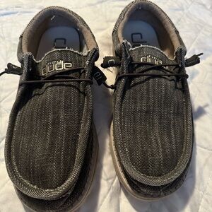 Hey dudes men’s size 9